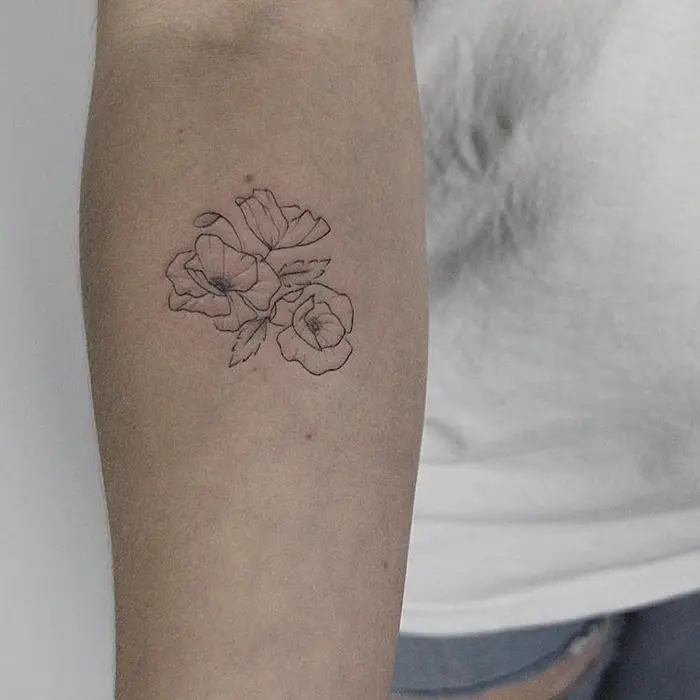 Beautiful Gardenia Tattoo Ideas (Simple + Minimalist) - TattooGlee | Gardenia  tattoo, Red flower tattoos, Flower wrist tattoos