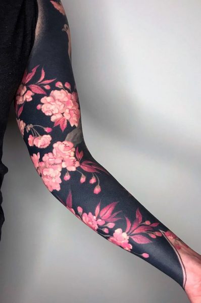Tattoo Artist Esther Garcia Creates Beautiful Blackout Tattoo Designs Tattoo Artist Esther Garcia Creates Beautiful Blackout Tattoo Designs