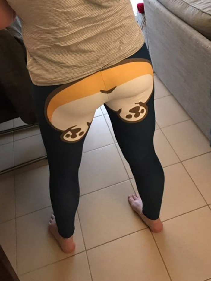 close-fitting tights dog buttocks design