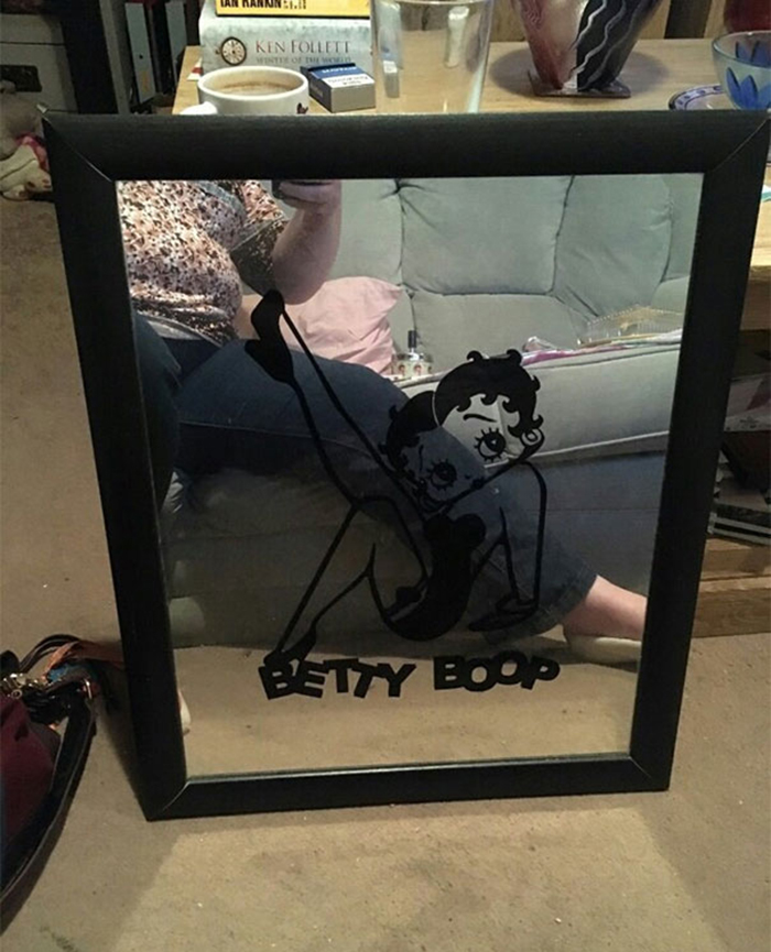 people trying to sell mirrors betty boop