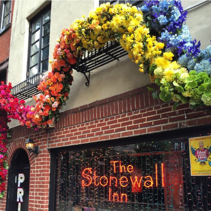 floral arrangement lewis miller stonewall inn