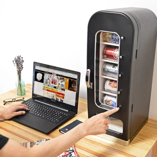 These Mini Vending Machines Are The Perfect Addition To Any Office Desk