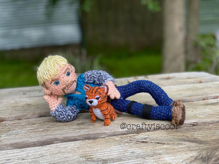 Amigurumi Tiger King and Tiger Cub