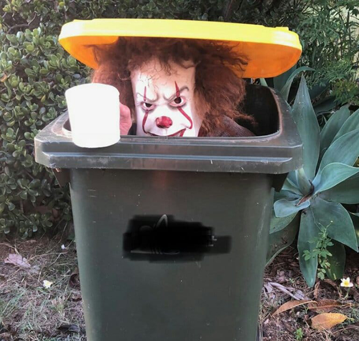 Bin Isolation Outing Person Dressed aa Pennywise Inside a Bin