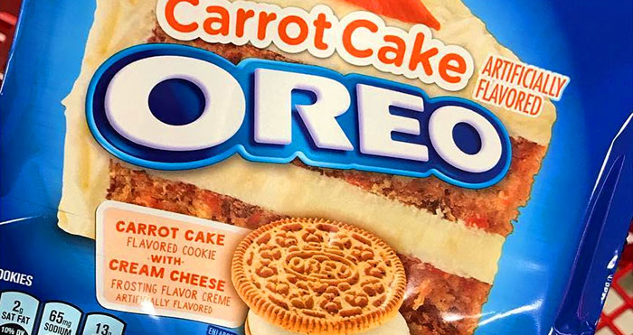 Carrot cake Oreos