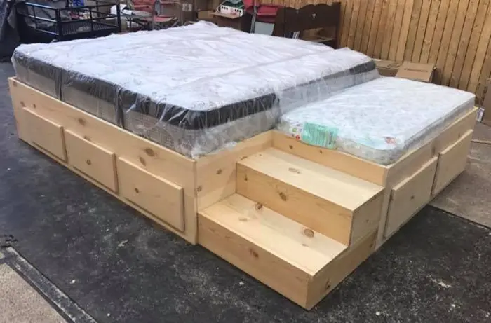 king bed with mattresses