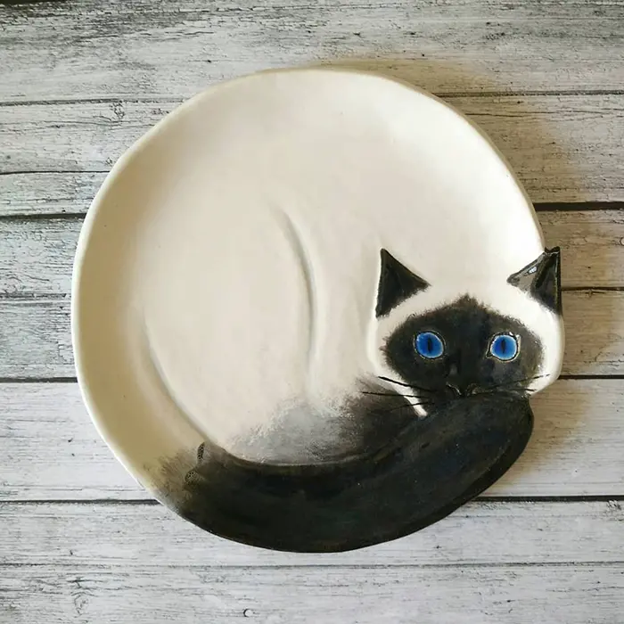 Ceramic Cat Plate White Black