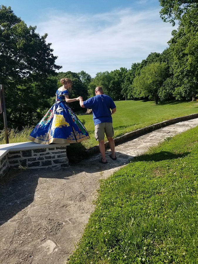 peyton's dad had to help her move around