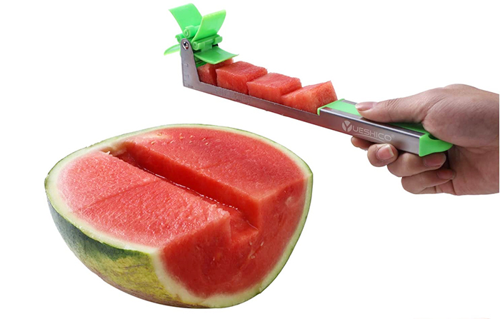 Melon Cantaloupe With a Multi-function Spoon and Three Small Forks. etc Windmill Watermelon Slicer Creative Stainless Steel Watermelon Cube Cutting Machine 