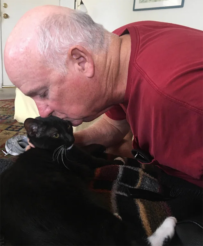 cat hater treats his kitty as a grandson