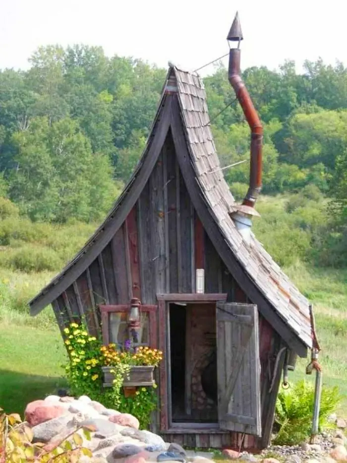 creative chicken coops fairy tail design