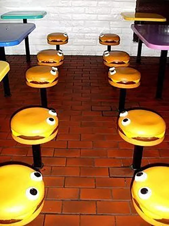 burger seats in a fast food chain