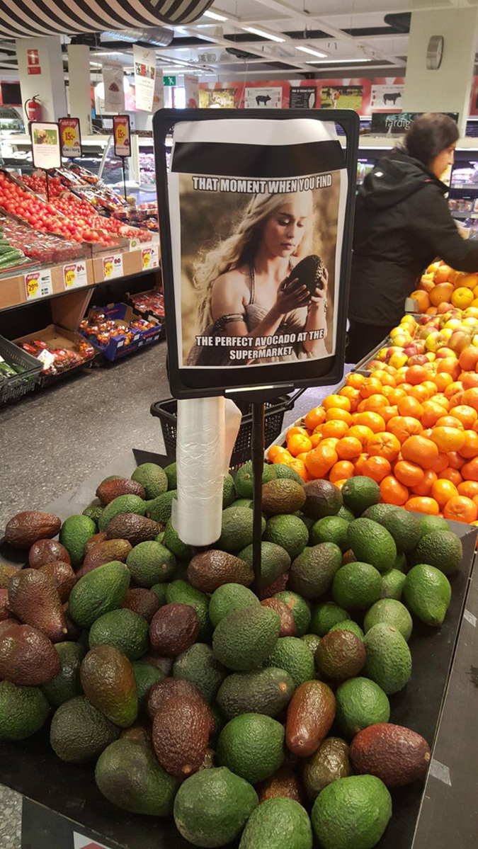 supermarket uses a game of thrones meme to attract customers