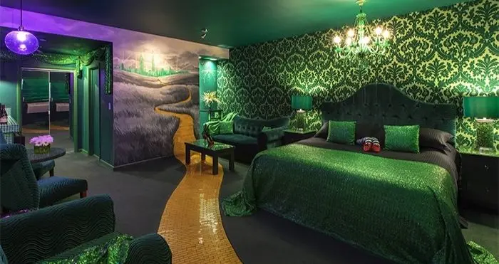 wizard of oz-themed hotel room