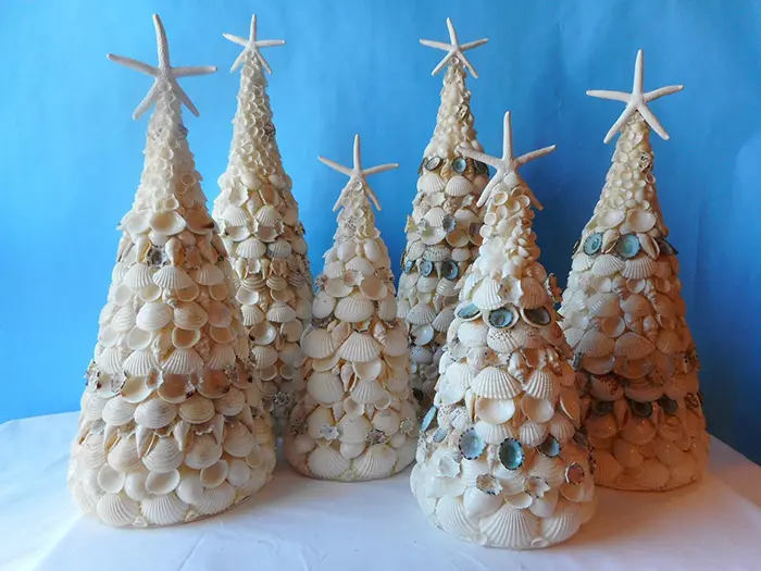 coastal holiday decor by uniquecoastaldesigns