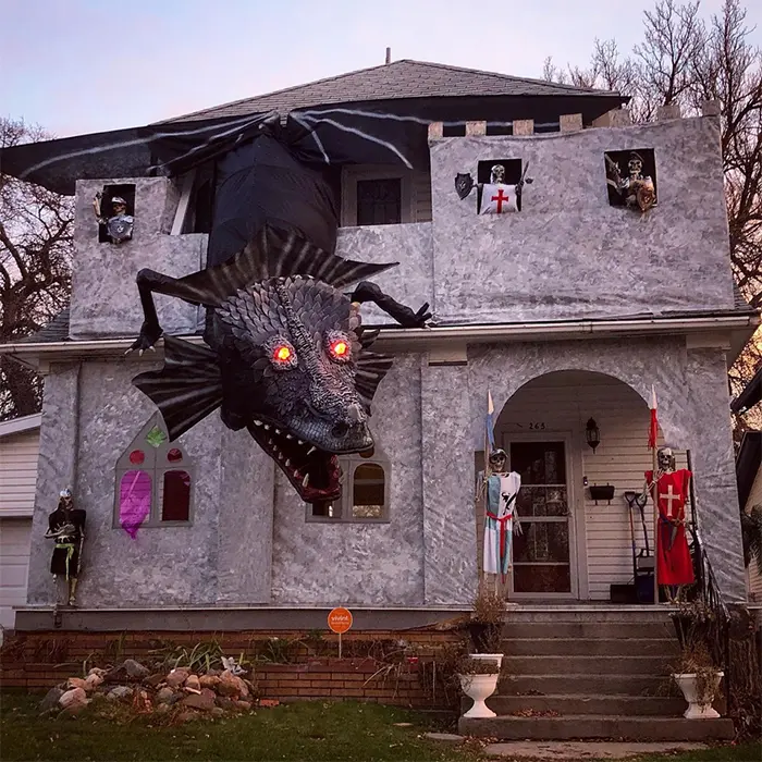 creative halloween decorations dragon lair