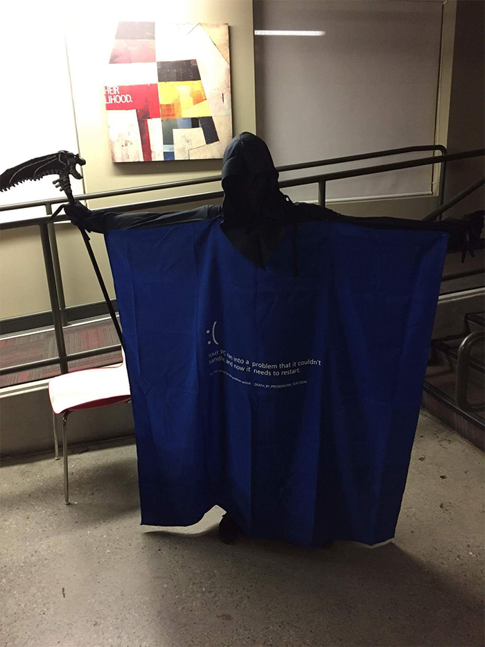 funny halloween costumes blue screen of death