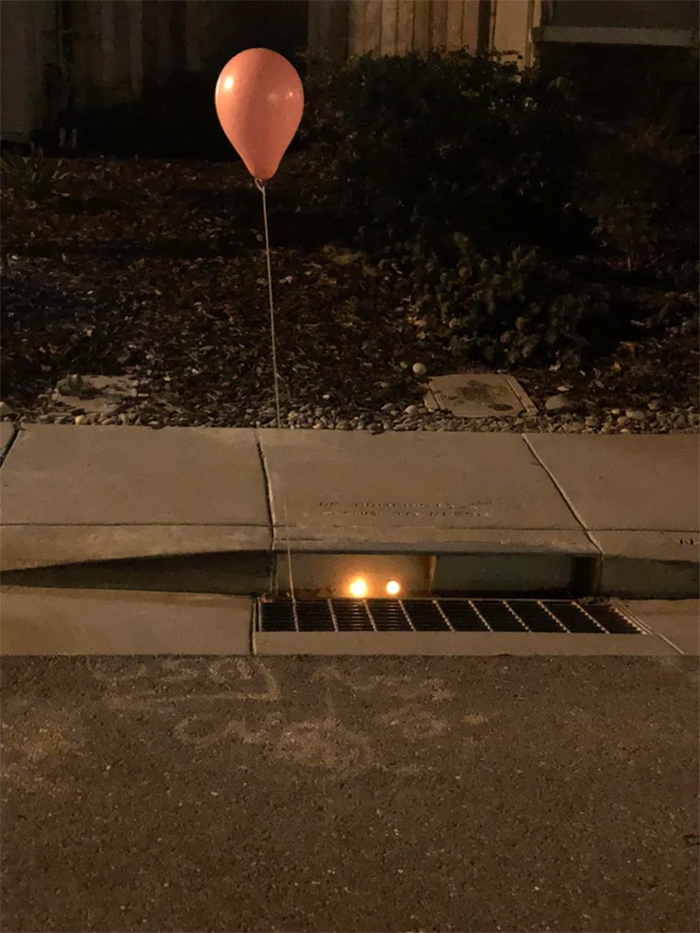 pennywise balloon sewer reference
