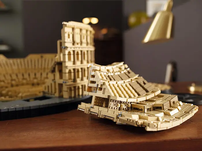 colosseum brick toy inner structure