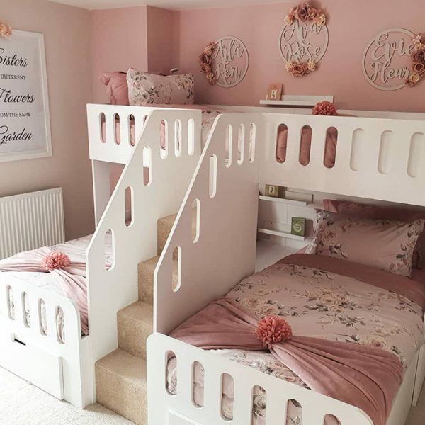 Mom Decorates Bedroom For 3 Daughters And People Love The Unique Three ...
