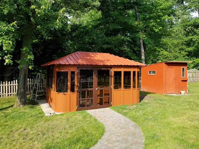 outdoor spa with sliding doors and windows