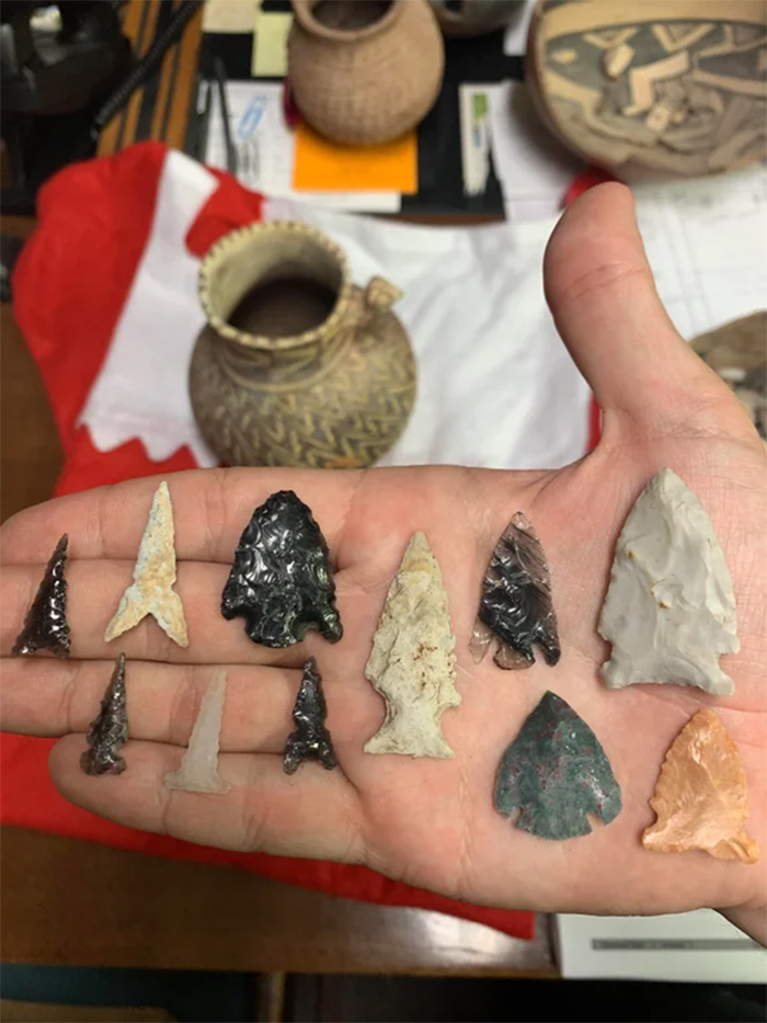 strange collections antique arrowheads