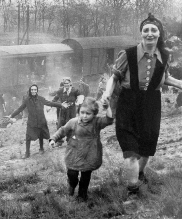 rare photos jewish prisoner liberated from death train