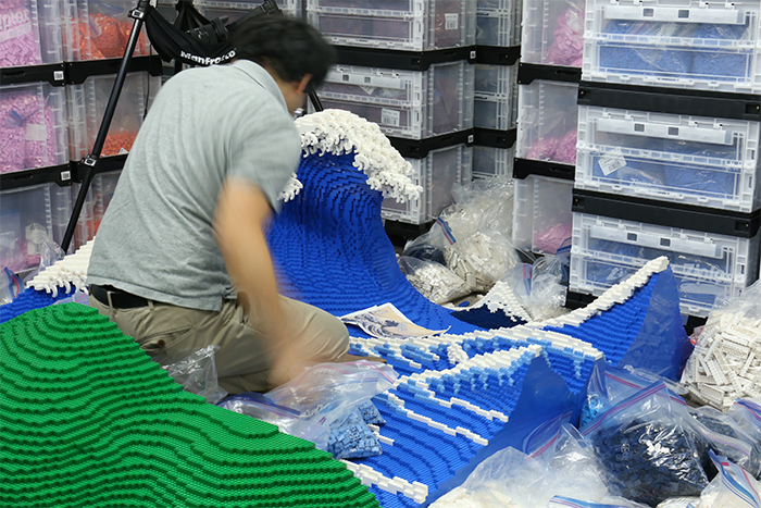 jumpei mitsui builds the great wave lego blocks