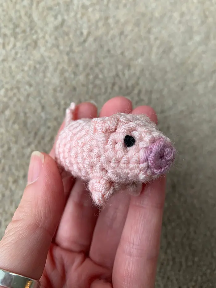 laulovescrochet crochet pattern output baby pig