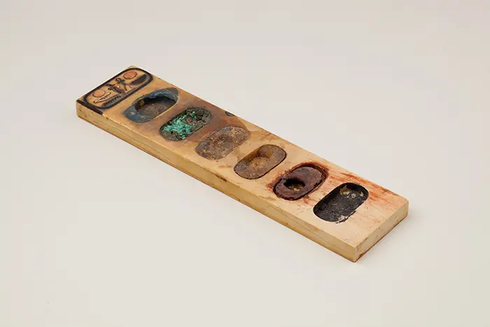 3,400-year-old painting palette at metropolitan museum of art