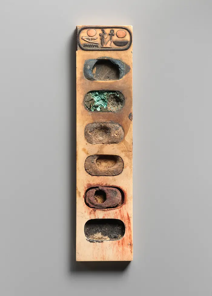 3,400-year-old painting palette