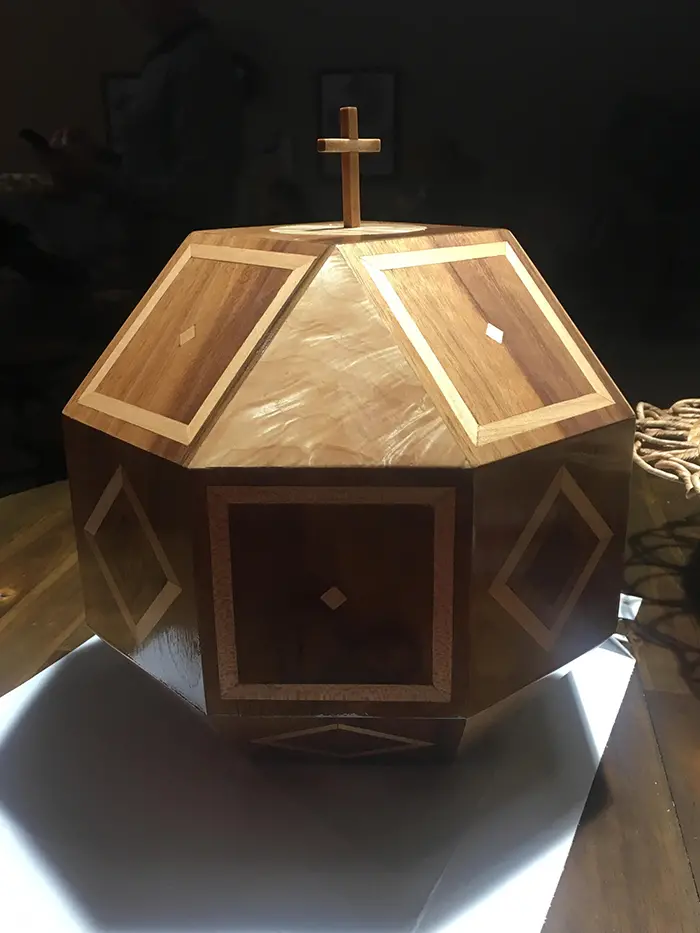 wooden urn for mother