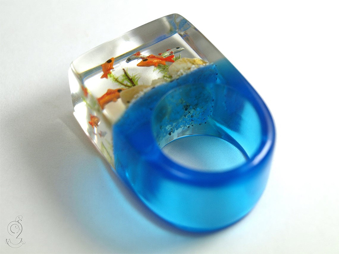 aquarium ring blue resin shank