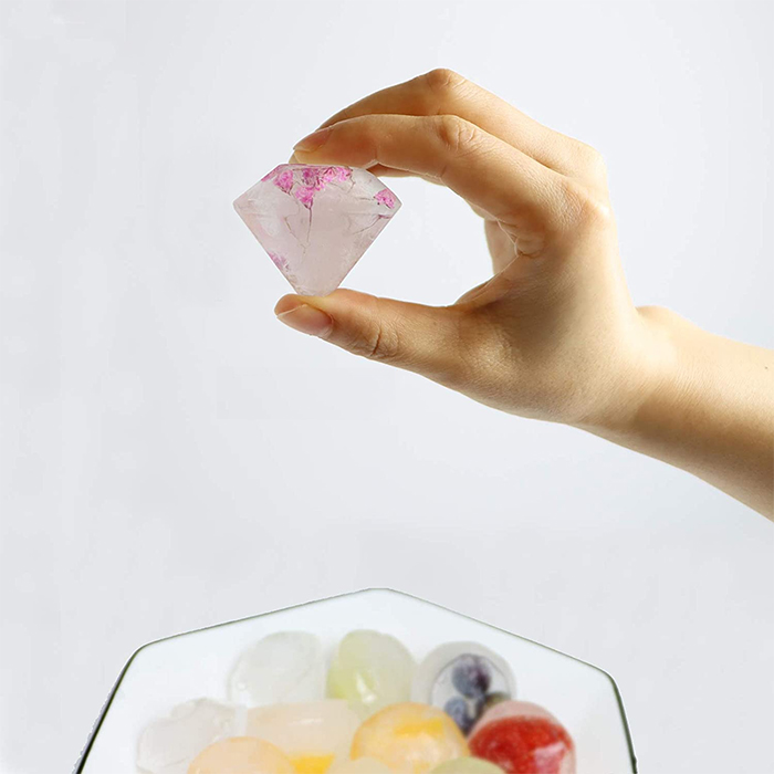 diamond-shaped ice cube tray size