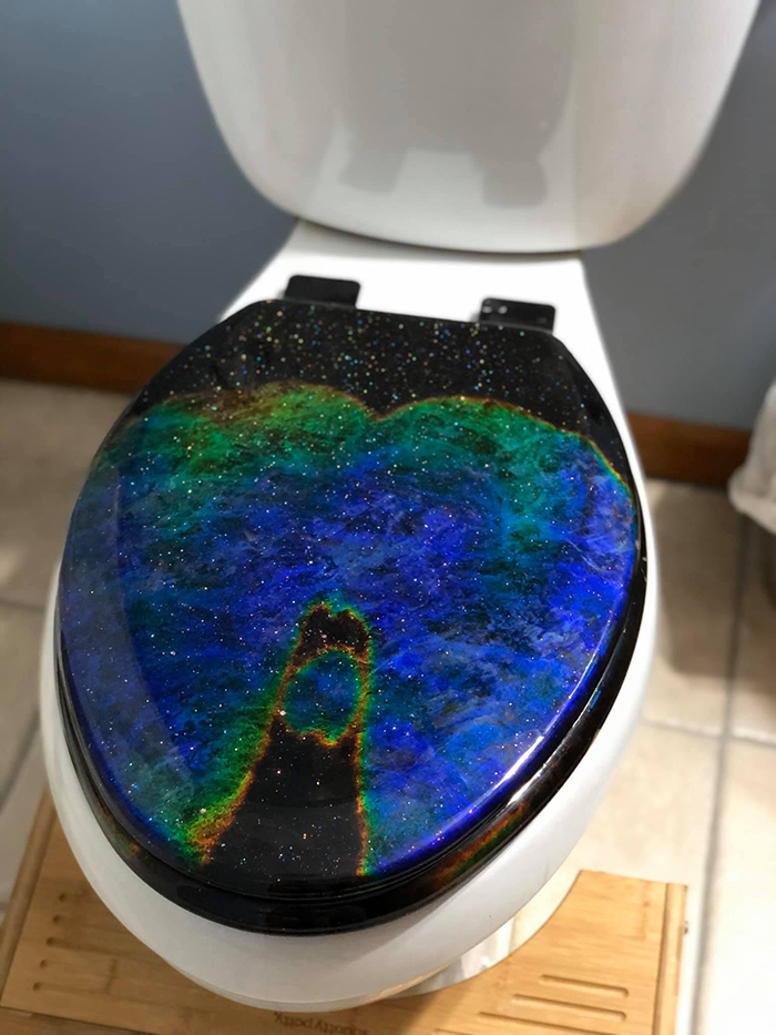 mood ring inspired toilet seat by the engineer artisans