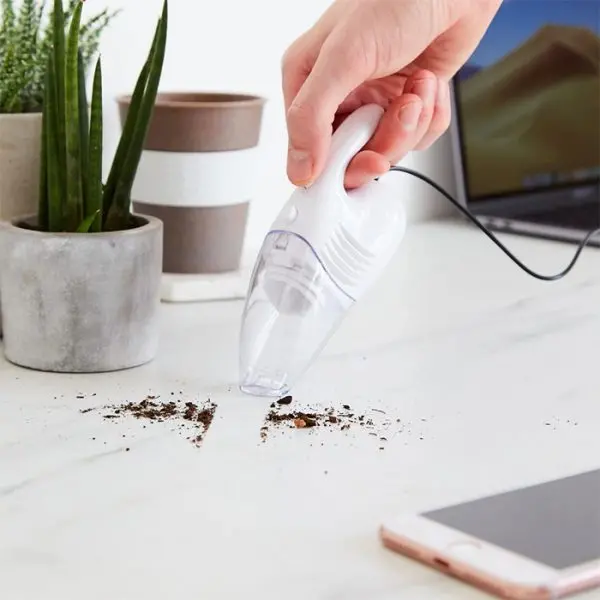 This Mini Vacuum Cleaner Is Perfect For Office Desks