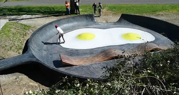 brilliant designs skatepark bacon and egg pan