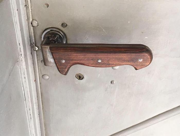 knife handle door knob