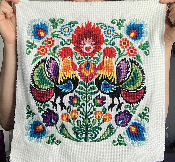 counted-thread embroidery art lowicz roosters