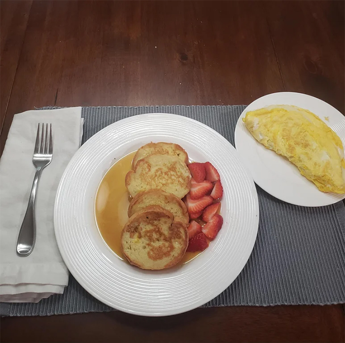 pregnant women struggles third breakfast