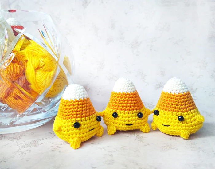 crochet mini candy corn pattern