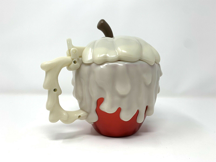 snow white poisoned fruit cup back detail