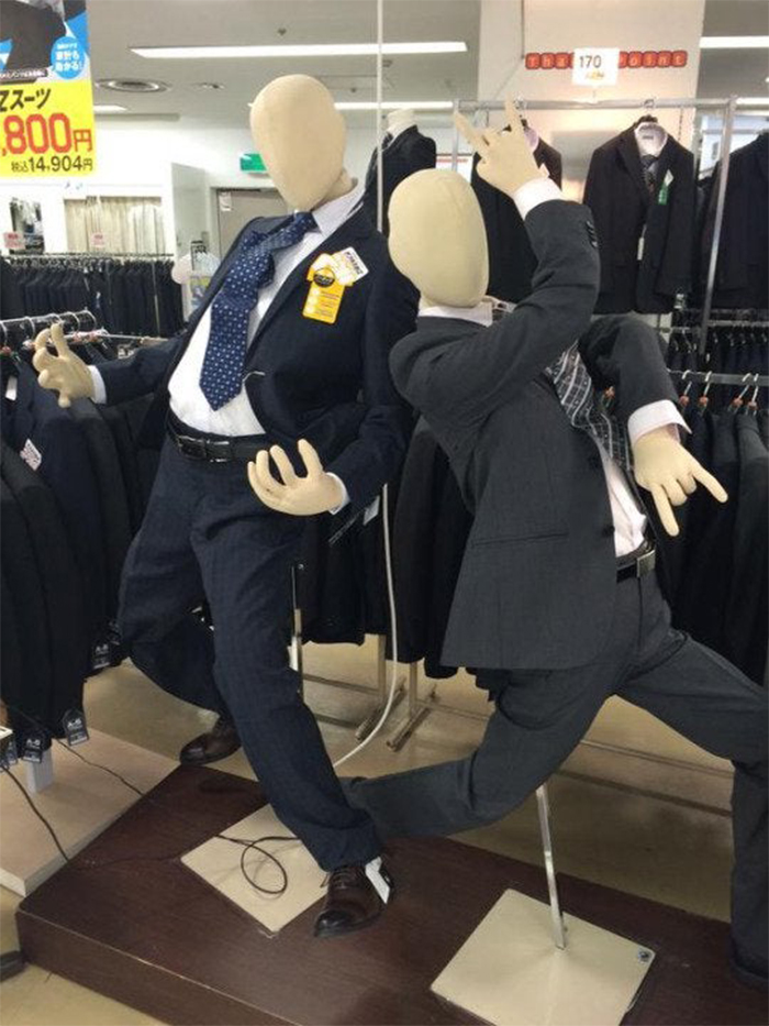 hilarious dummy poses japan