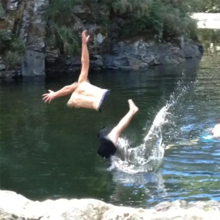 panoramic photo fail distorted man diving