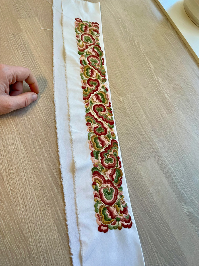 beautiful embroidery traditional bunad collar
