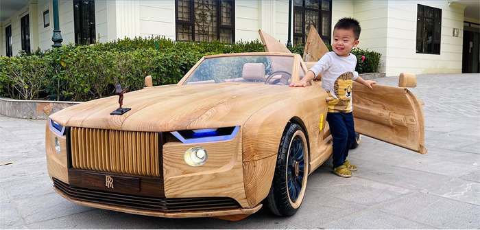 Dad Builds a Wooden RollsRoyce Boat Tail For His Son