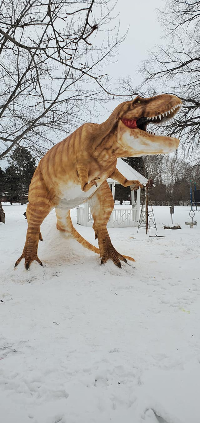 t-rex snow sculpture minnesota
