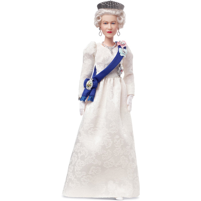 queen elizabeth ii barbie doll