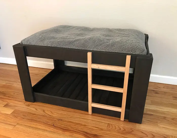 dog bunk bed with stair accent