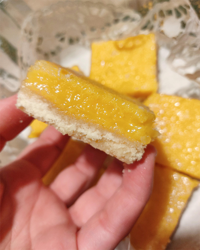 juicy lemon bars